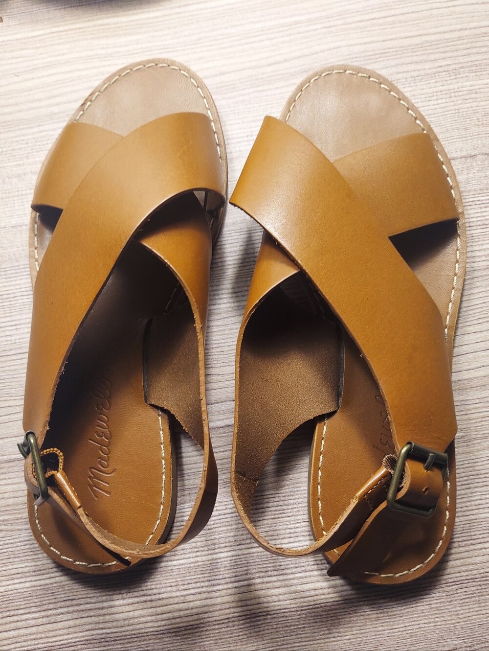 Women’s Tan Leather Cross-Strap Sandals